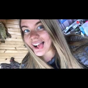 Meet your Posher, Allyvia